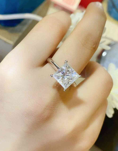 Load image into Gallery viewer, 5 Carat Moissanite Solitaire Ring
