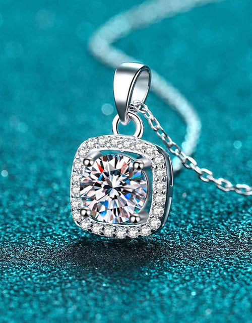 Load image into Gallery viewer, Moissanite Square Pendant Chain Necklace
