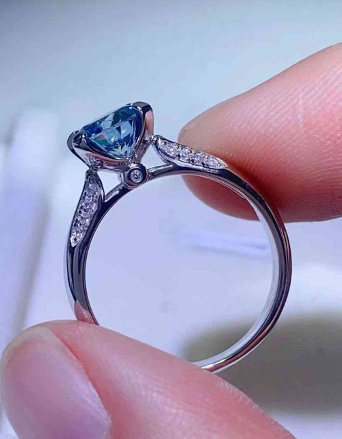 Load image into Gallery viewer, 1 Carat Moissanite 4-Prong Ring
