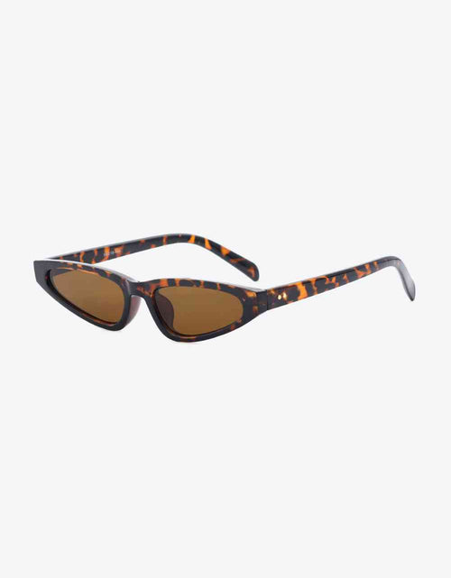 Load image into Gallery viewer, Polycarbonate Frame UV400 Cat Eye Sunglasses
