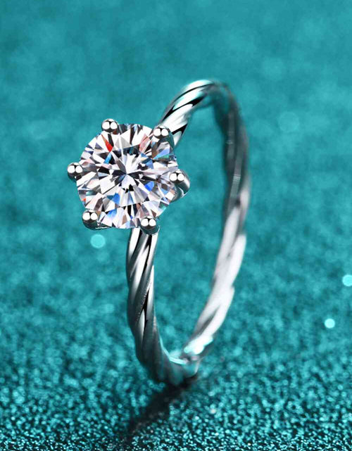 Load image into Gallery viewer, 1 Carat Moissanite 6-Prong Twisted Ring
