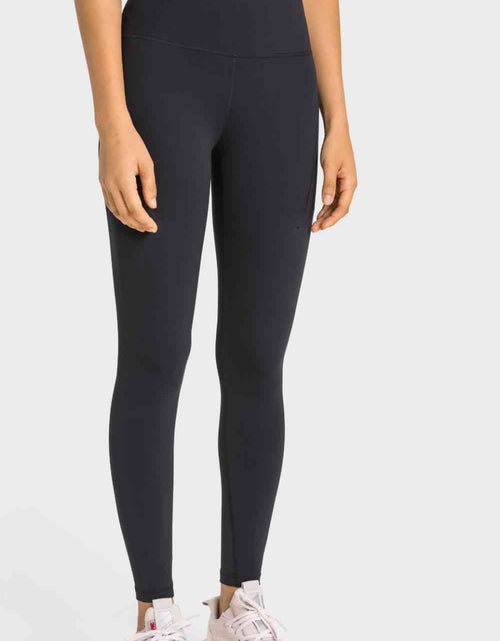 Load image into Gallery viewer, High-Rise Wide Waistband Pocket Yoga Leggings
