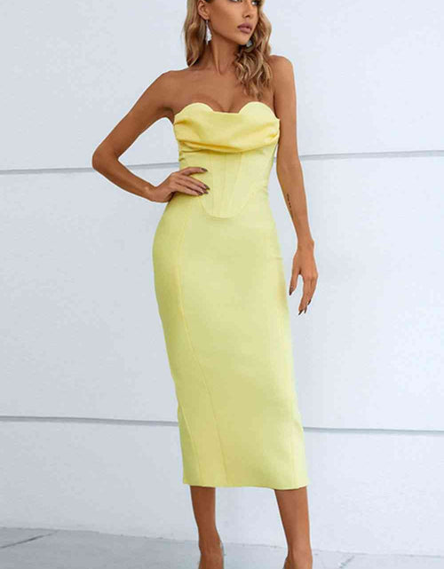 Load image into Gallery viewer, Seam Detail Strapless Sweetheart Neck Dress
