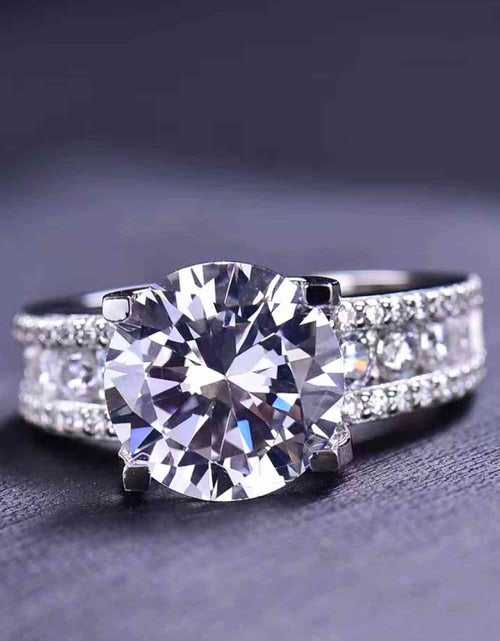 Load image into Gallery viewer, Platinum-Plated 5 Carat Moissanite Side Stone Ring
