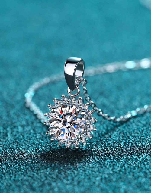 Load image into Gallery viewer, 925 Sterling Silver Moissanite Pendant Necklace
