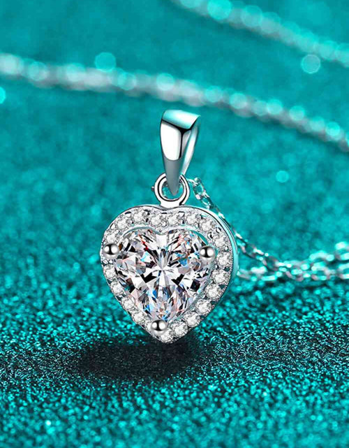 Load image into Gallery viewer, 1 Carat Moissanite Heart Pendant Chain Necklace
