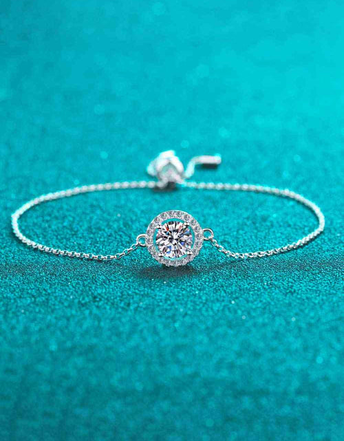 Load image into Gallery viewer, Adored Show You The Way Moissanite Bracelet
