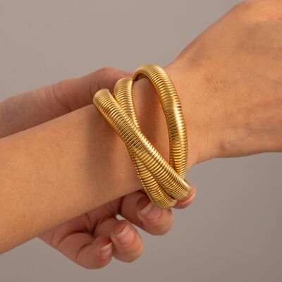 Load image into Gallery viewer, Triple Intertwined Snake Stretch Bracelet
