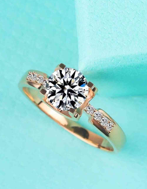 Load image into Gallery viewer, 1 Carat Moissanite Ring
