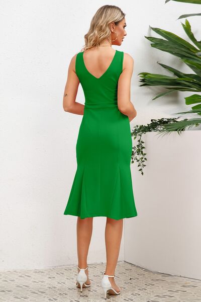 Load image into Gallery viewer, Wide Strap Wrap Fishtail Dress
