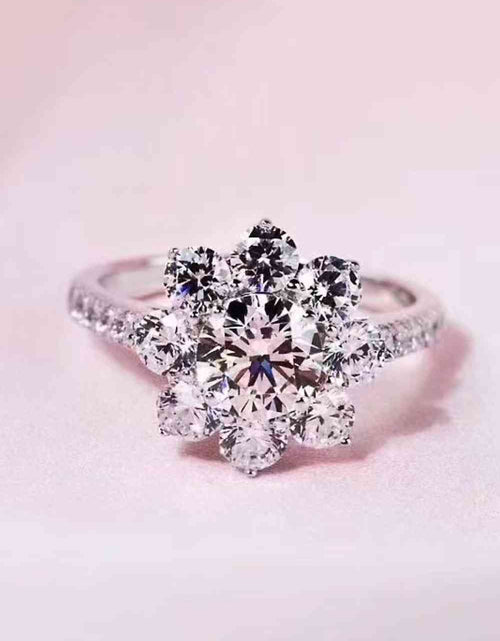 Load image into Gallery viewer, 1 Carat Moissanite Flower Ring
