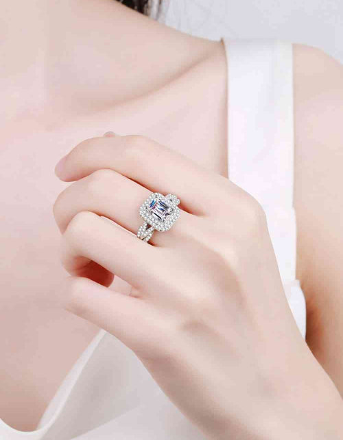 Load image into Gallery viewer, Can&#39;t Stop Your Shine 2 Carat Moissanite Ring
