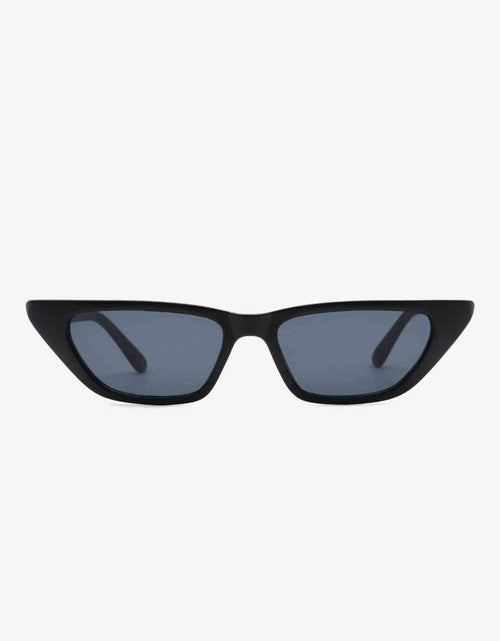 Load image into Gallery viewer, UV400 Polycarbonate Cat Eye Sunglasses
