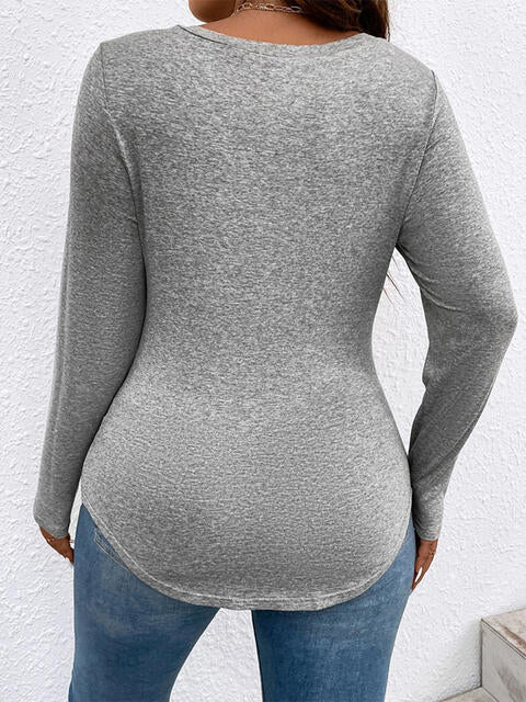 Load image into Gallery viewer, Plus Size V-Neck Long Sleeve T-Shirt
