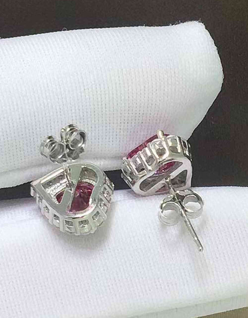 Load image into Gallery viewer, 2 Carat Moissanite Heart-Shaped Earrings
