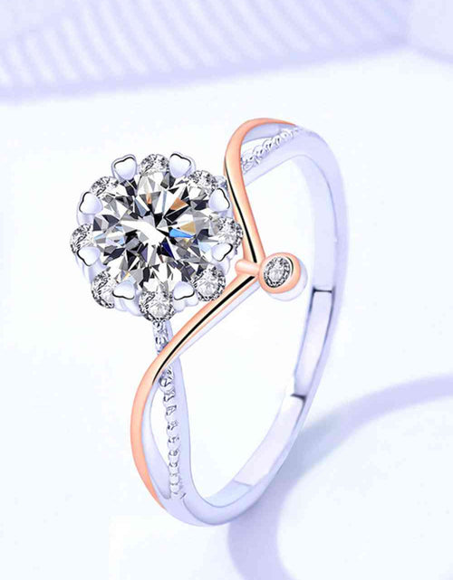 Load image into Gallery viewer, Moissanite and Zircon Contrast Crisscross Ring
