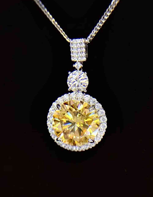 Load image into Gallery viewer, 6 Carat Moissanite Pendant Necklace
