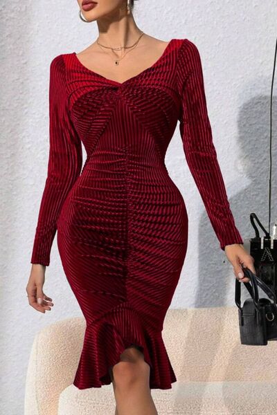 Load image into Gallery viewer, Ruched Twisted Long Sleeve Peplum Dress
